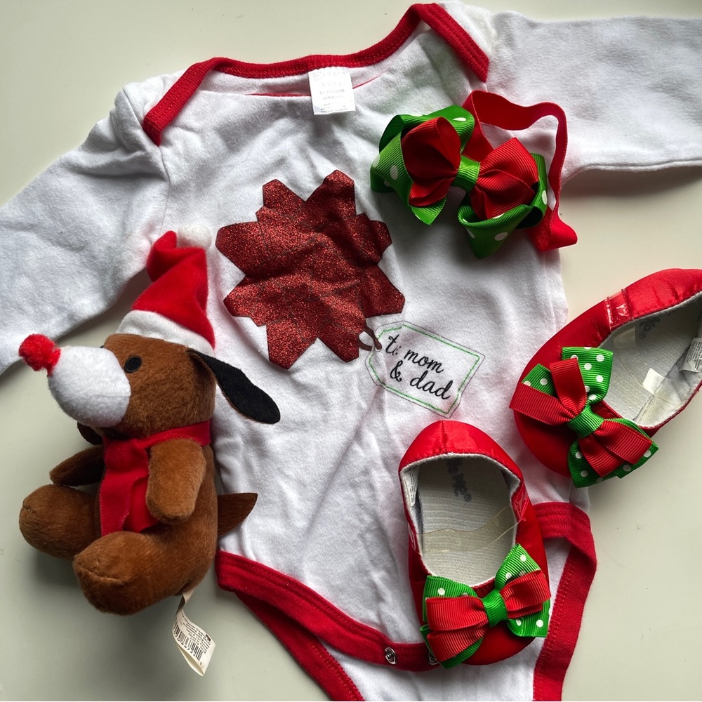 3-6 Mo Baby Girl Christmas/Holiday Onesie Set